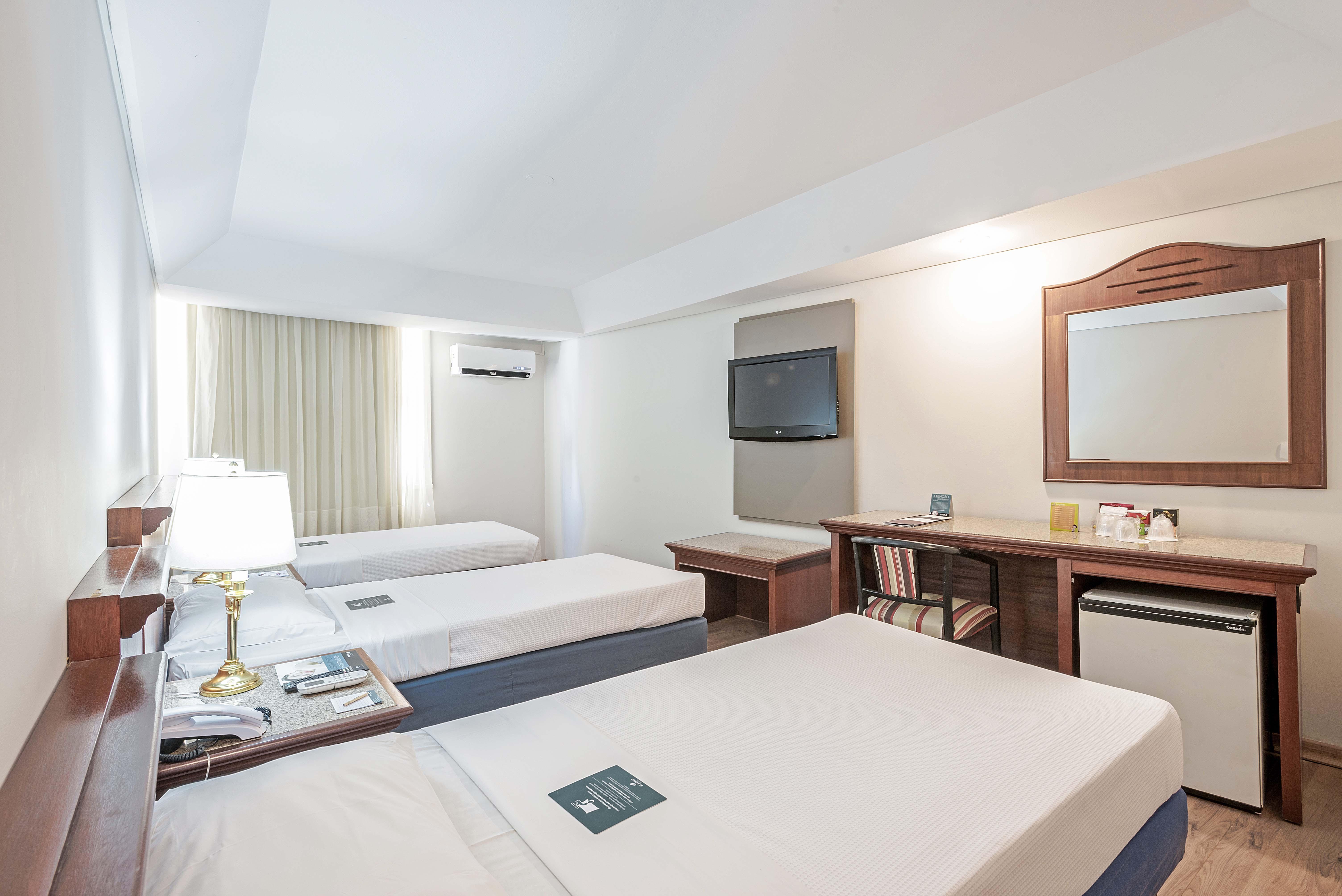 Rede Andrade Braz Hotel Curitiba Exterior photo